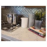 7PC KITCHEN ITEMS