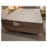 QUEEN MATTRESS
