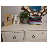 4PC DÉCOR ITEMS