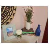 DÉCOR ITEMS