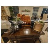 10PC ASSORTED DECOR ITEMS