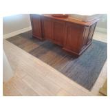 AREA RUG