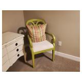 CHAIR W/ PILLOW