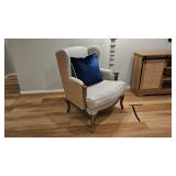 WINGBACK ARM CHAIR