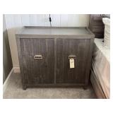 2PC ACCENT CABINETS
