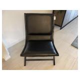 ACCENT CHAIR
