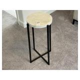 ACCENT TABLE