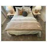 10PC QUEEN BEDDING