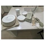 52PC DINNERWARE