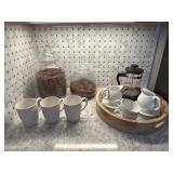 11PC KITCHEN ITEMS