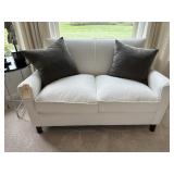 LOVESEAT