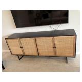 MEDIA CABINET