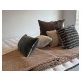 6PC FULL/QUEEN BEDDING