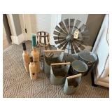 ASSORTED DECO ITEMS