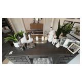 ASSORTED DECOR ITEMS