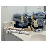 18PC BATHROOM ITEMS