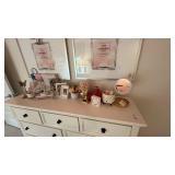 ASSORTED DECOR ITEMS