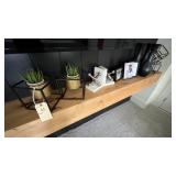 ASSORTED DECOR ITEMS