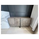 MEDIA CONSOLE