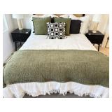 11PC QUEEN BEDDING