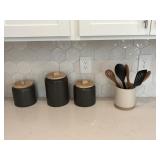 4PC KITCHEN ITEMS