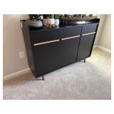 CREDENZA