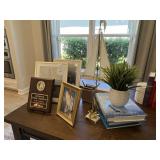 11PC DECOR ITEMS
