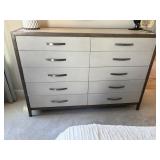 2PC DRESSER & NIGHTSTAND