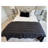 12PC QUEEN BEDDING