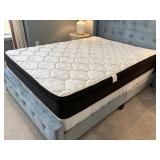 QUEEN MATTRESS SET
