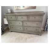 3PC DRESSER & NIGHTSTANDS