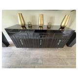 MEDIA CONSOLE