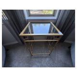 ACCENT TABLE