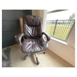 OFFICE CHAIR