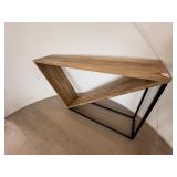 ACCENT TABLE