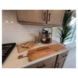 ASSORTED KITCHEN DÉCOR