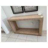 CONSOLE TABLE