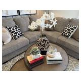 ASSORTED DECOR ITEMS