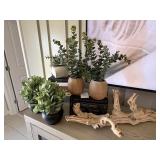 ASSORTED DECOR ITEMS