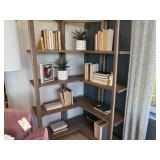 ASSORTED Dï¿½COR ITEMS