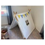 PLAY TENT