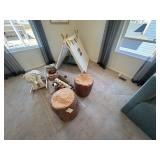 AREA RUG