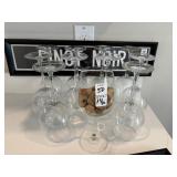 ASSORTED WINE DECOR
