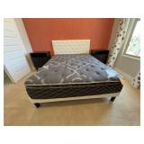 QUEEN MATTRESS