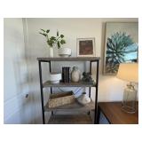 ASSORTED DECOR