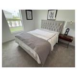 QUEEN BED