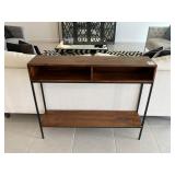 CONSOLE TABLE