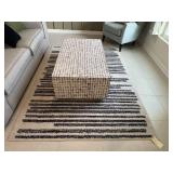 AREA RUG