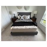 QUEEN BED
