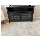 TELEVISION STAND